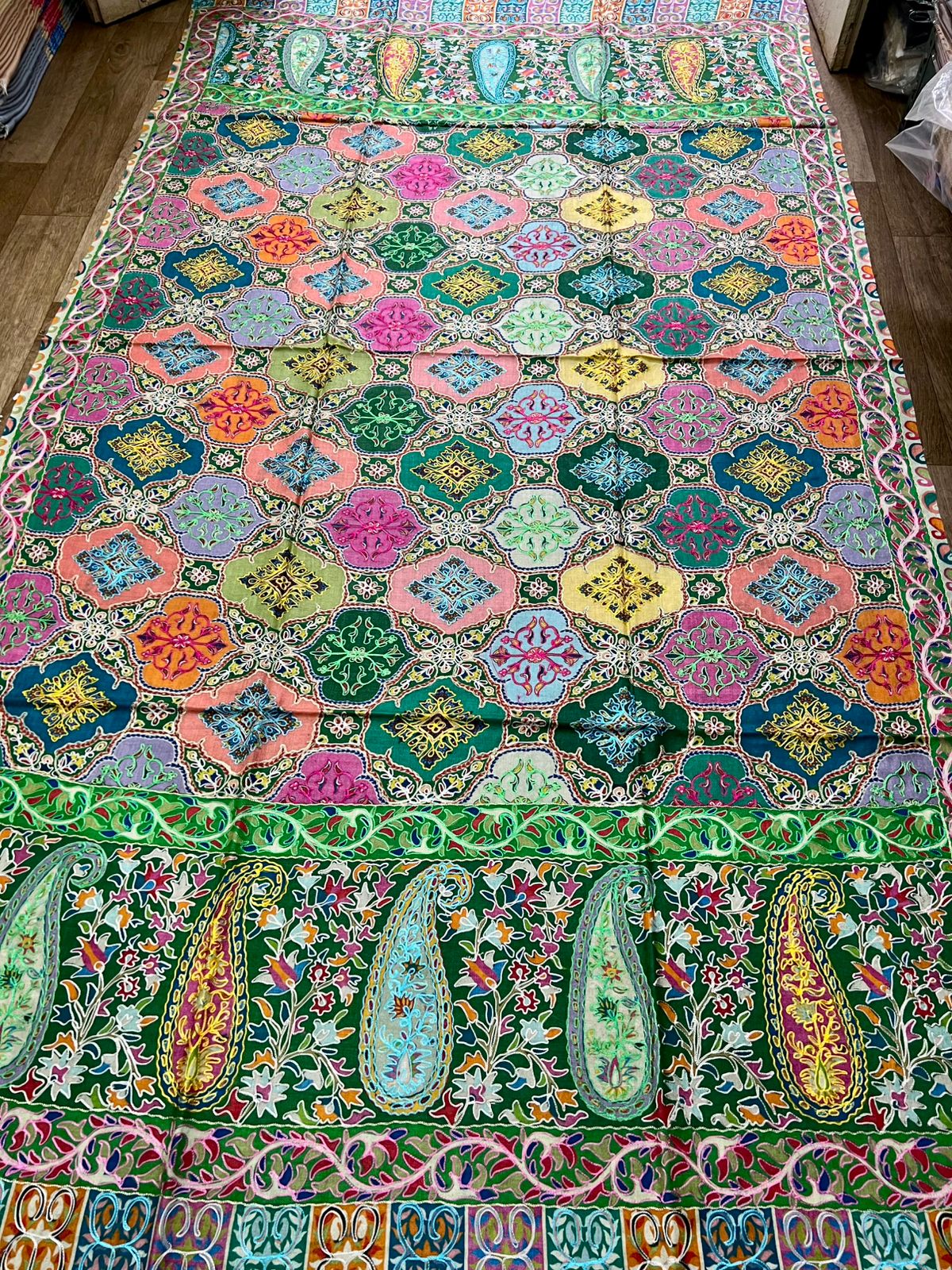 Imperial Kashmiri Pashmina Jama Kalamkari Shawl – Hand-Embroidered Luxury Edition