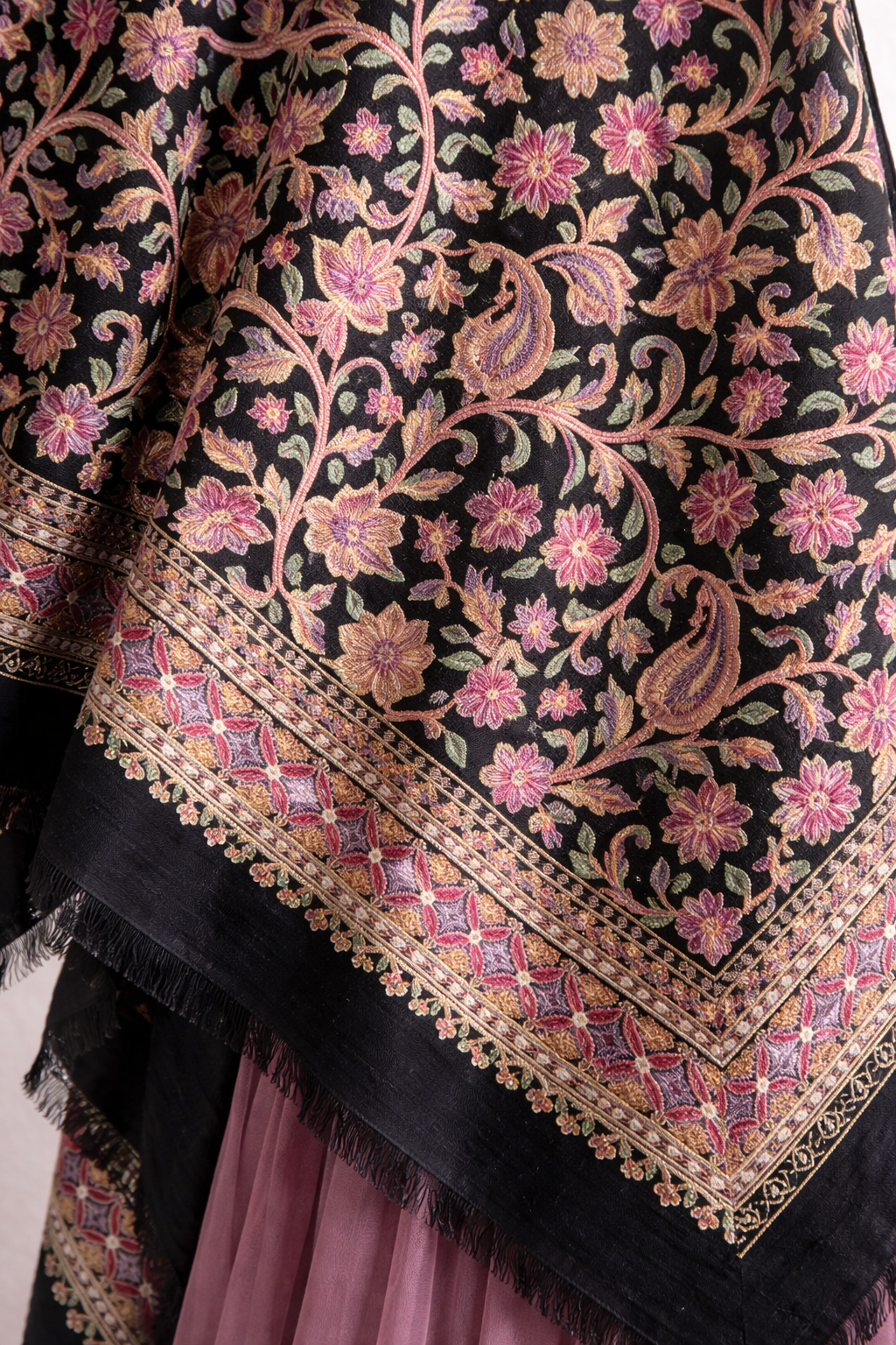 Luxurious Pashmina Shawl with Hand-Embroidered