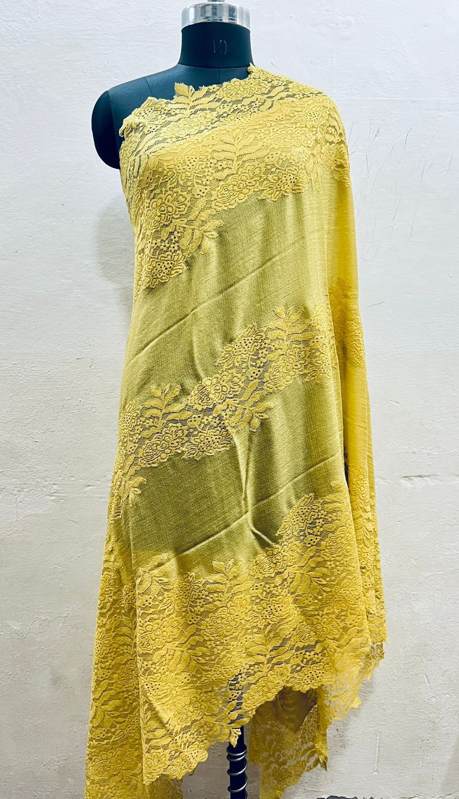 The 'Midnight Frost' Pure Pashmina & Chantilly Lace Shawl